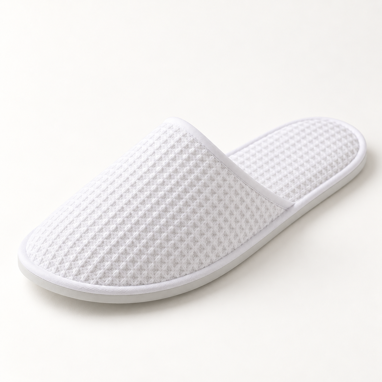 Serenity Closed-Toe Waffle Slipper — single