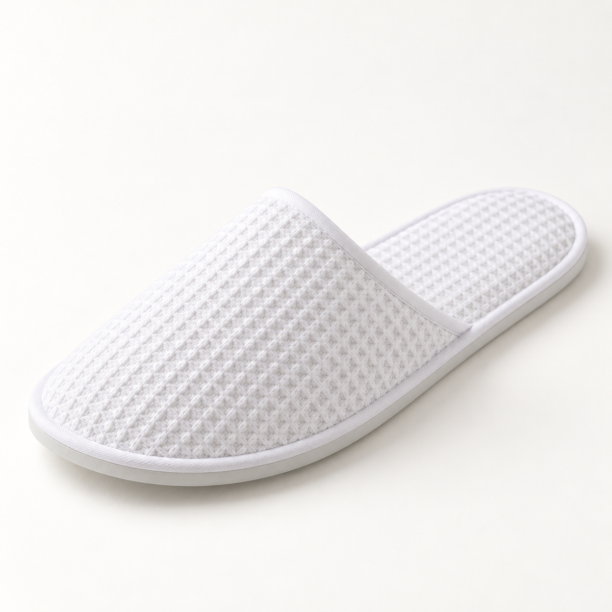 Serenity Closed-Toe Waffle Slipper — single