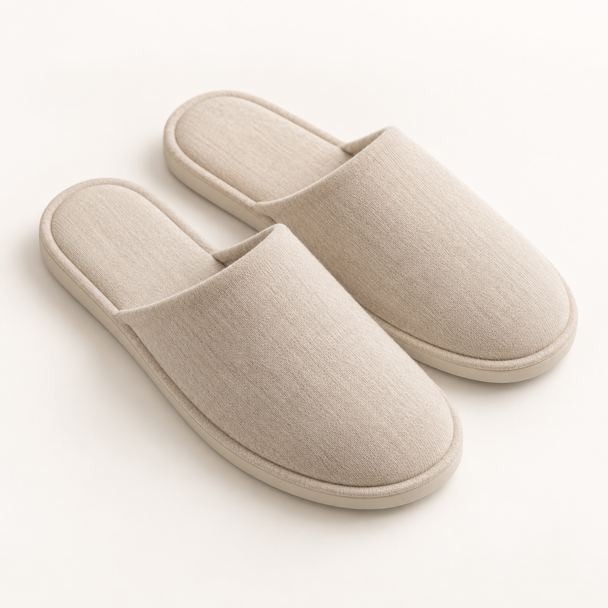 Bamboo Nest Closed-Toe Slipper — hero