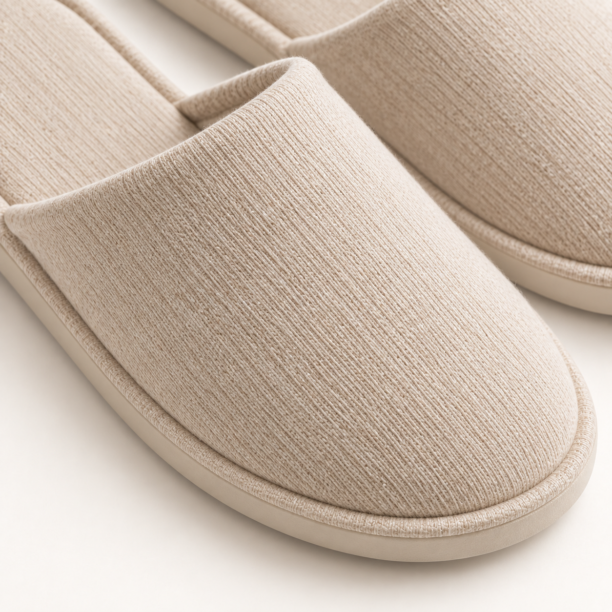 Bamboo Nest Closed-Toe Slipper — material