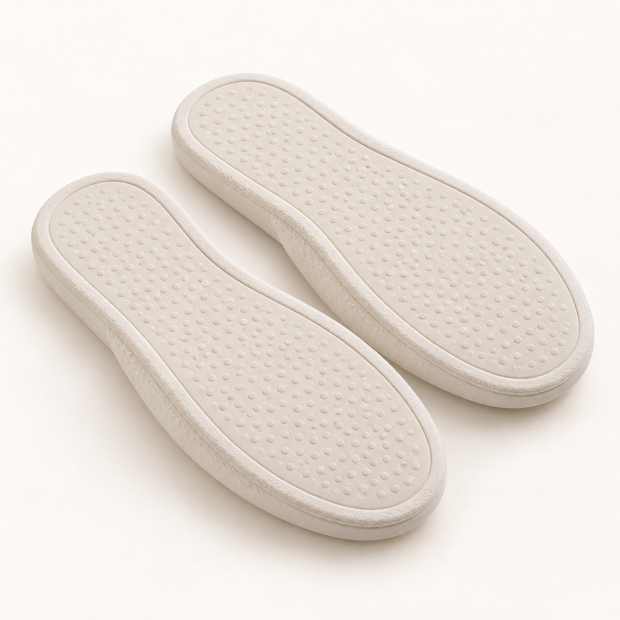 Plant-Based Plush Closed-Toe Slipper — sole